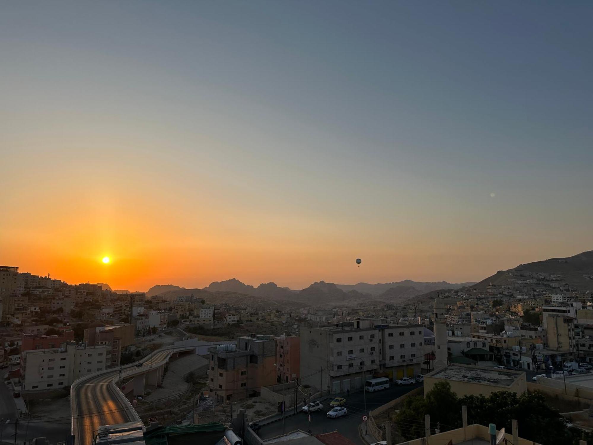 Petra Sky Hotel Wadi Musa Exterior photo